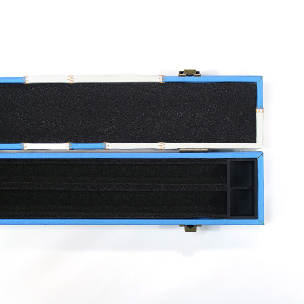Boitier rigide damier "inversé" bleu et blanc pour queue de 3/4 – Image 4